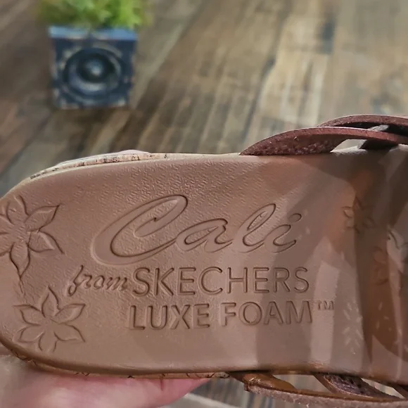 Cali‎ From Skechers Women's Tan Leather Braided Cork Wedge Heel Sandals. - Picture 11 of 12